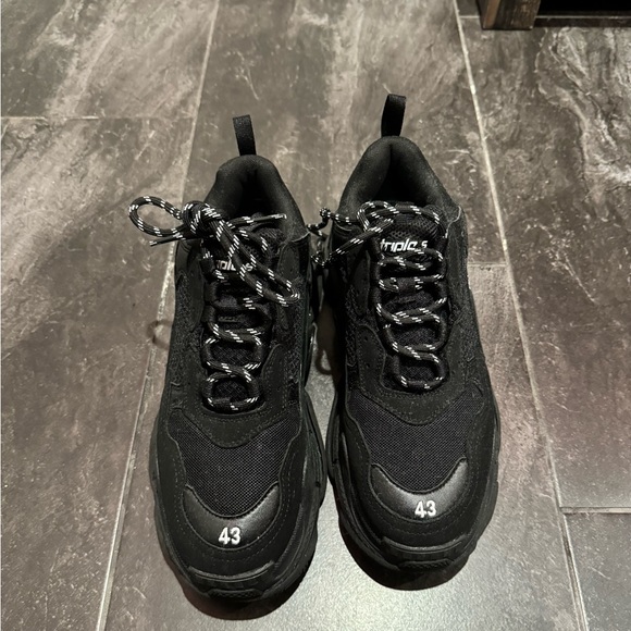 BALENCIAGA Triple S スニーカー 44 ブラック BALENCIAGA(バレンシアガ
